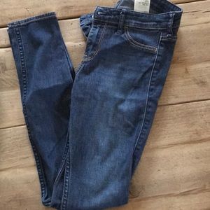 Hollister skinny 24x29 denim